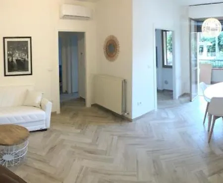 Vacanze Al Mare Apartment *